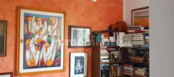 6 bedrooms Villa in Carrara, Italy No. 48090 3