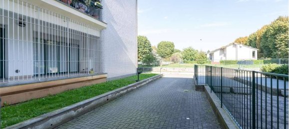 5 rooms Office in Biassono, Italy No. 310953 14