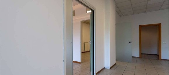 5 rooms Office in Biassono, Italy No. 310953 10