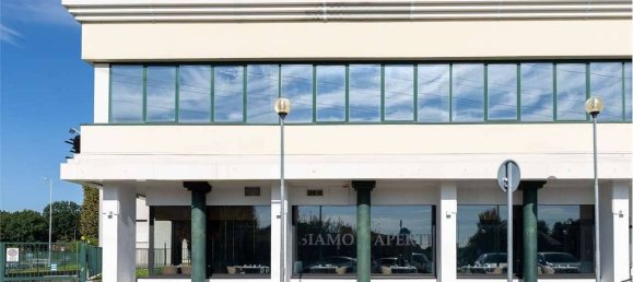 5 rooms Office in Biassono, Italy No. 310953 21