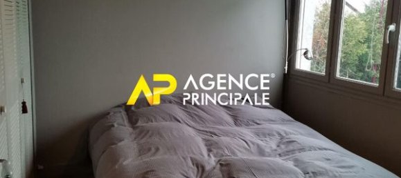 2 bedrooms Building in Bezons, France No. 187625 12