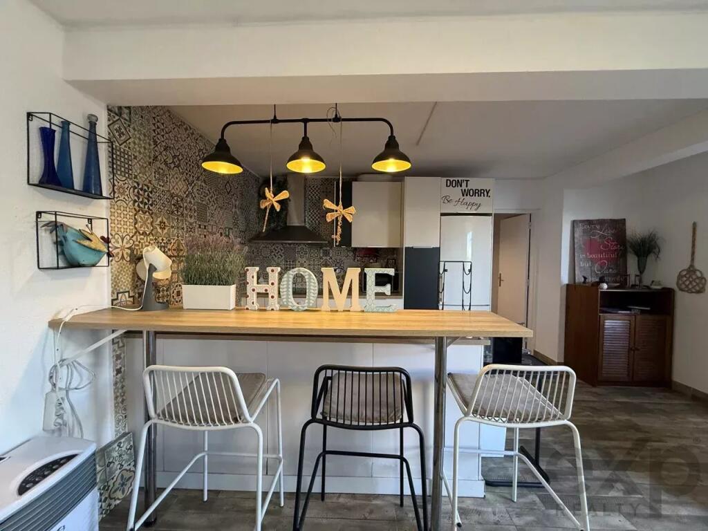 3 bedrooms Villa in Lisbon, Portugal No. 295383