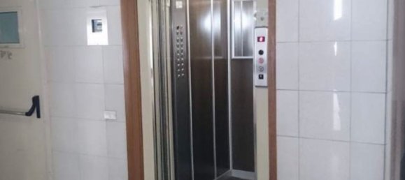 3-salle Appartement à Milan, Italy No. 247433 18