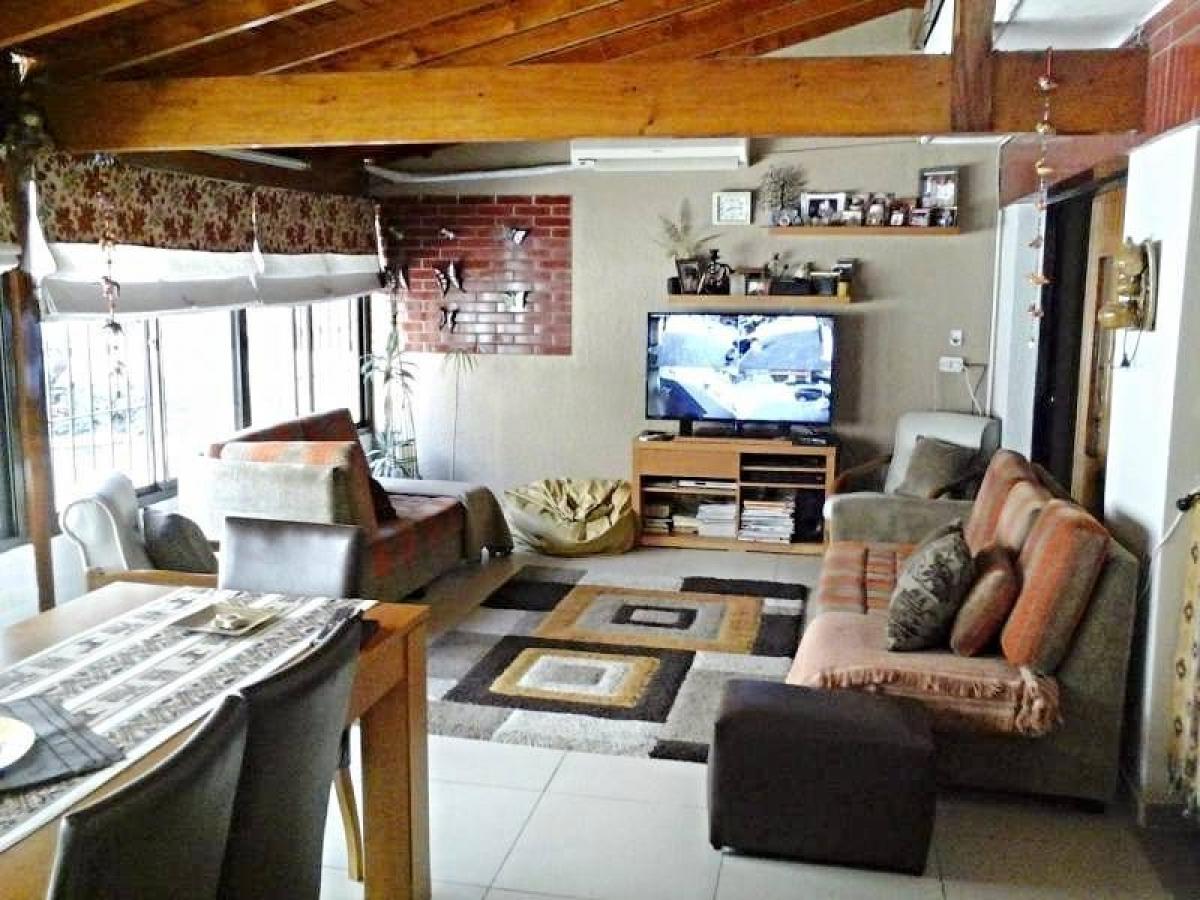 4 bedrooms House in Buenos Aires, Argentina No. 81691