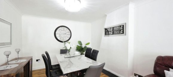 4 bedrooms House in Watford, United Kingdom No. 6807 5