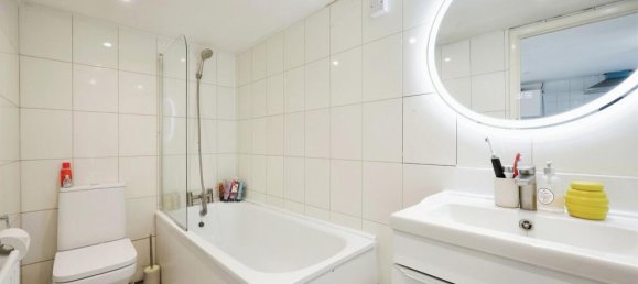 4 bedrooms House in Watford, United Kingdom No. 6807 11