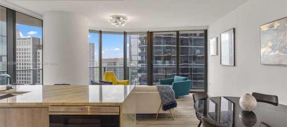 2 غرف نوم عقار تجاري في Miami, الولايات المتحدة رقم 614144 3