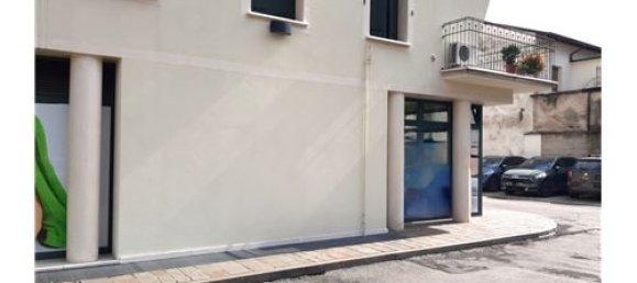 2 rooms Commercial property in Cornuda, Italy No. 298624 4