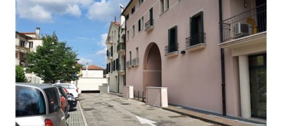 2 rooms Commercial property in Cornuda, Italy No. 298624 2