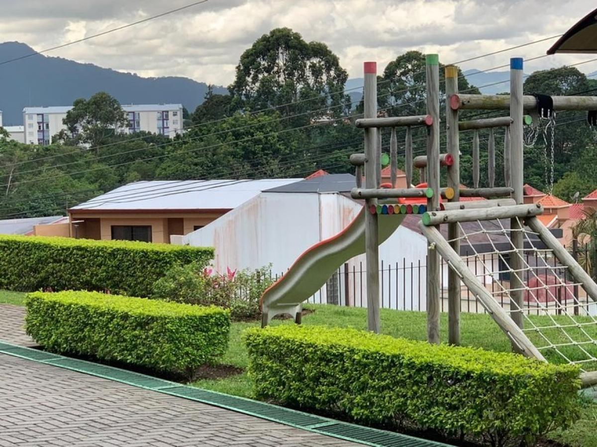 2 bedrooms Condo in Sabanilla, Costa Rica No. 1068