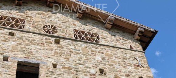 5 rooms House in Gubbio, Italy No. 282075 6