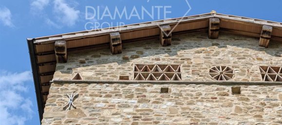 5 rooms House in Gubbio, Italy No. 282075 7