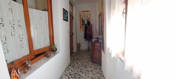 4 rooms Apartment in Nuoro, Italy No. 76116 10