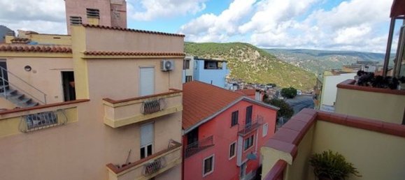4 rooms Apartment in Nuoro, Italy No. 76116 5
