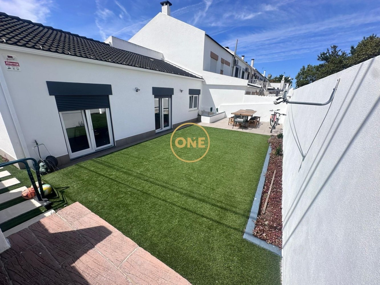 2 bedrooms House in Corroios, Portugal No. 336482