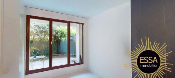 Studio à Sèvres, France No. 325620 10