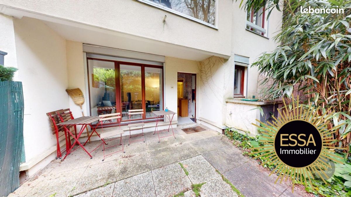 Studio à Sèvres, France No. 325620