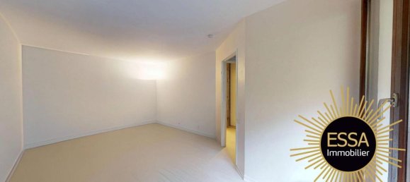 Studio à Sèvres, France No. 325620 2