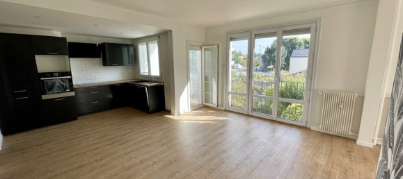 2 bedrooms Apartment in Orleans, France No. 65218 7