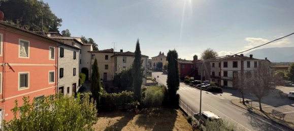 3 bedrooms Apartment in Barga, Italy No. 317198 21