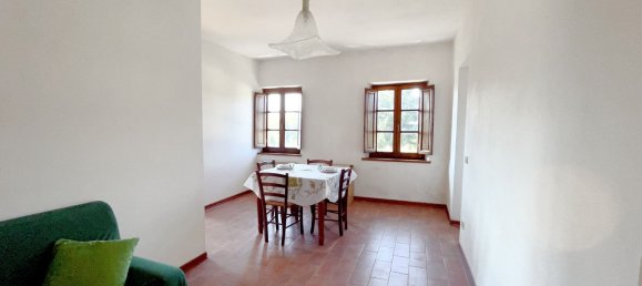 3 bedrooms Apartment in Barga, Italy No. 317198 8