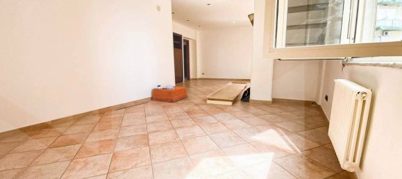 4غرفة شقة في Pozzuoli, Italy رقم 21045 5