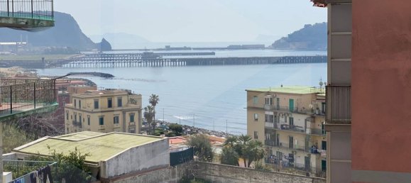 4غرفة شقة في Pozzuoli, Italy رقم 21045 41
