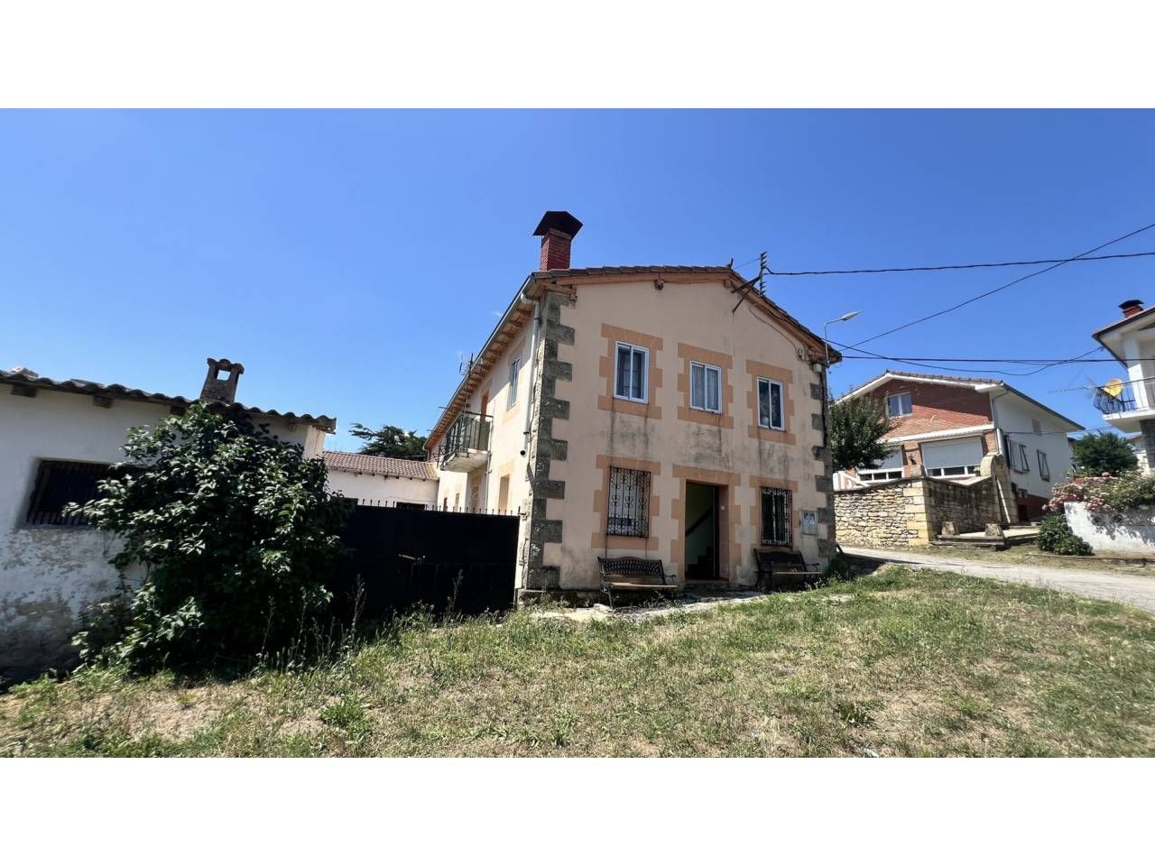 Casa T5 em Burgos, Spain N.º 139953