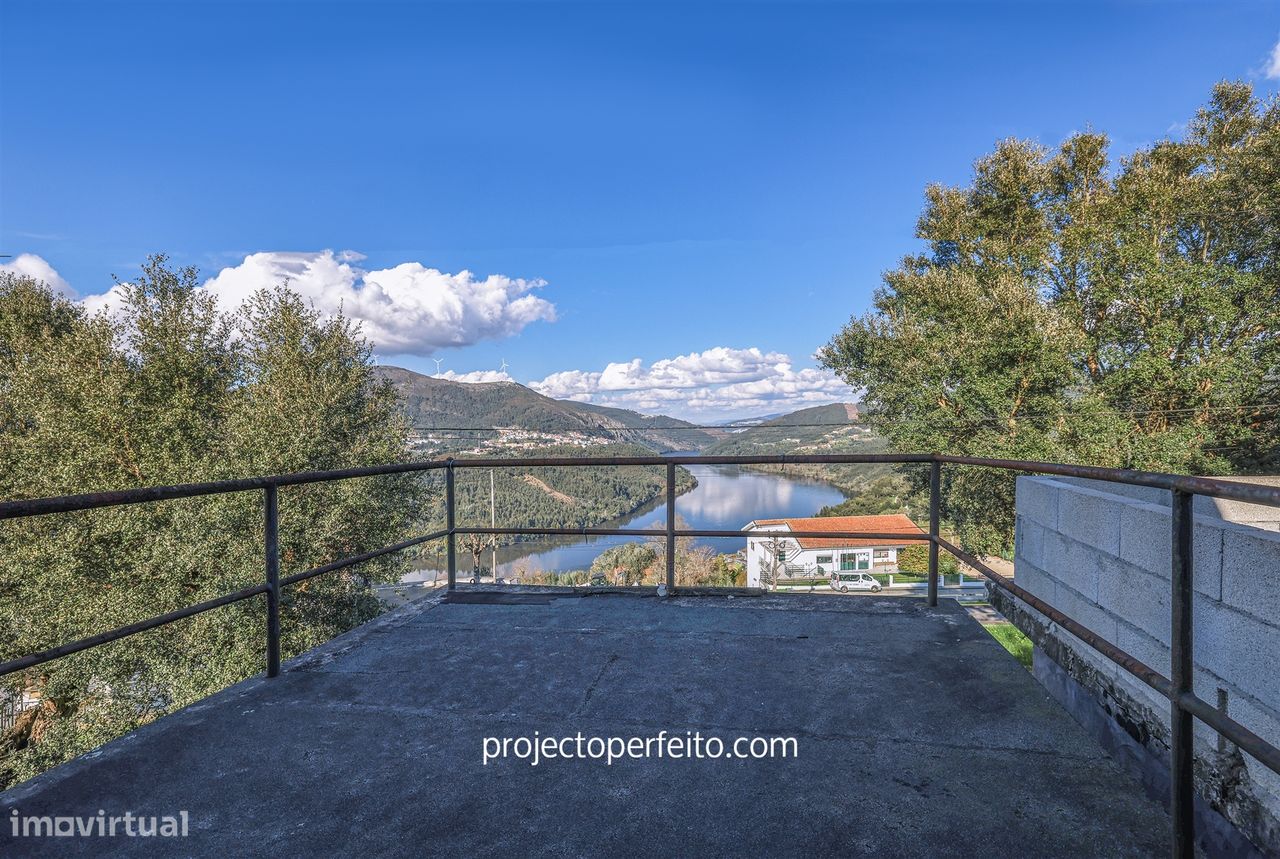 2 bedrooms House in Castelo de Paiva, Portugal No. 132655