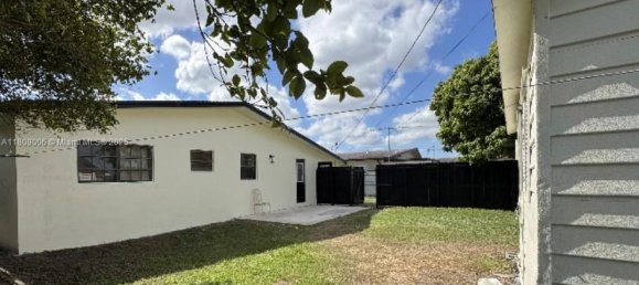 4 Schlafzimmer Villa in Miami, USA, Nr. 615432 2