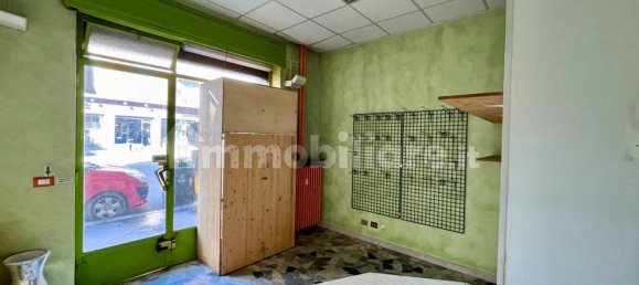 1 room Commercial property in Turin, Italy No. 121187 12