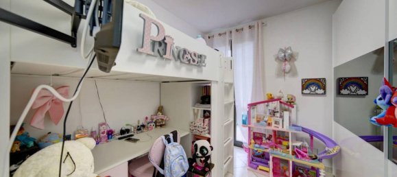 Квартира с 3 комнатами в Грульяско, Италия № 36050 11