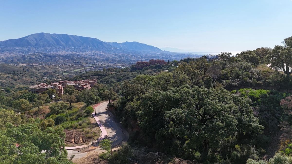 Земельный участок 471м² в Охен, Испания № 191082