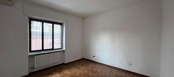 3غرفة شقة في Turin, Italy رقم 268010 12