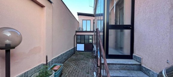 3غرفة شقة في Turin, Italy رقم 268010 6