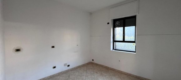 3غرفة شقة في Turin, Italy رقم 268010 17