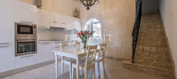 2 bedrooms Maisonette in Saint Julian's, Malta No. 1442 3