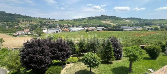 4 bedrooms Villa in Canelli, Italy No. 104422 14