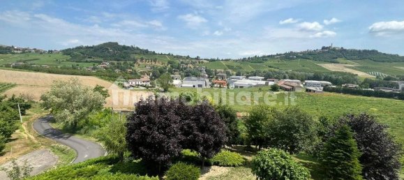 4 bedrooms Villa in Canelli, Italy No. 104422 16