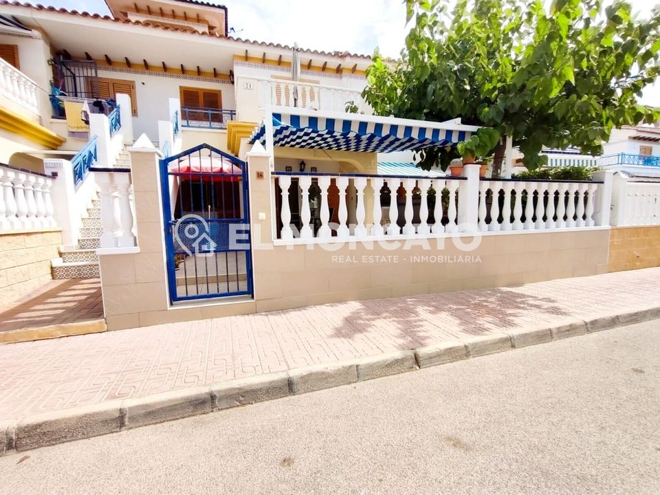 2 bedrooms Townhouse in Torrevieja, Spain No. 256548