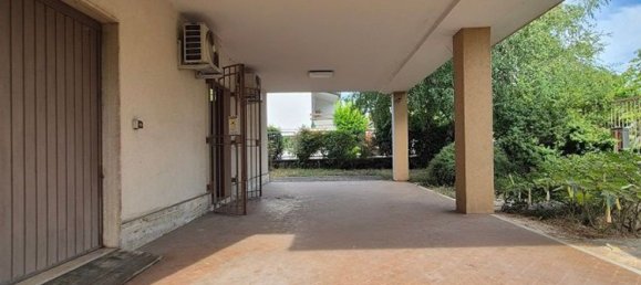 Вилла с 7 комнатами в Леньяго, Италия № 260488 14