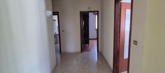 Вилла с 7 комнатами в Леньяго, Италия № 260488 33