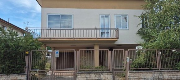 Вилла с 7 комнатами в Леньяго, Италия № 260488 3