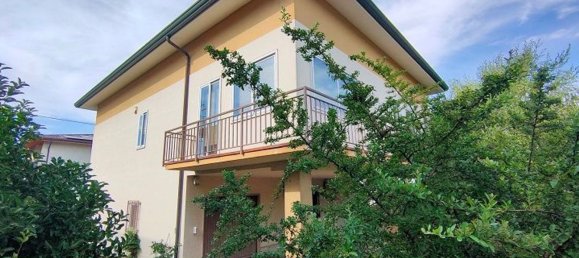 Вилла с 7 комнатами в Леньяго, Италия № 260488 2