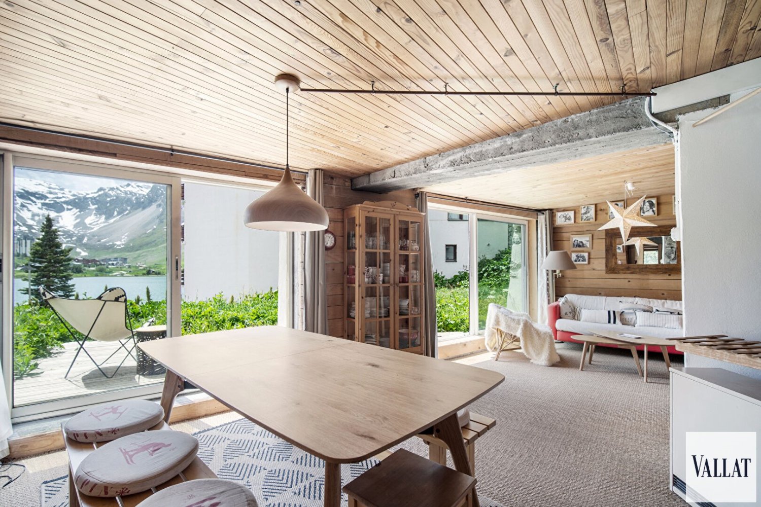 Apartamento de 3 dormitorios en Tignes, France No. 299120