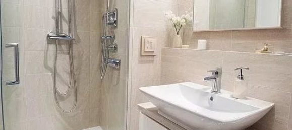 4 bedrooms Apartment in Fontenay-sous-Bois, France No. 165657 8