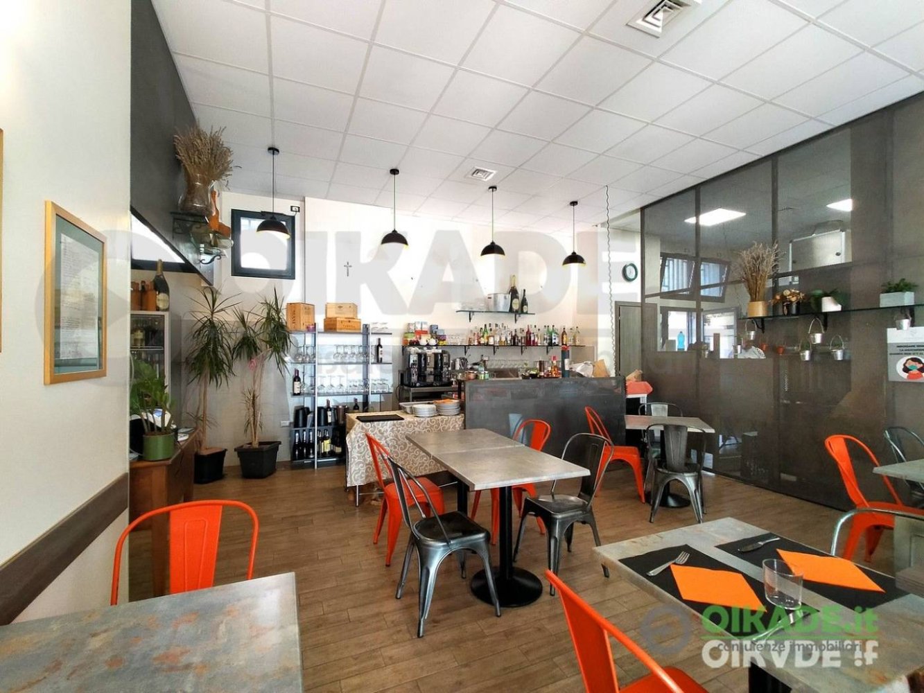 2 rooms Commercial property in Cagliari, Italy No. 292459