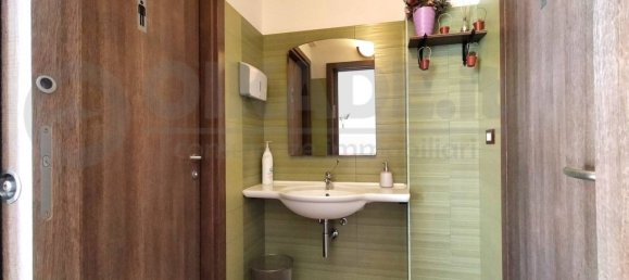 2 rooms Commercial property in Cagliari, Italy No. 292459 12