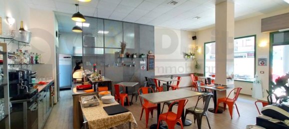 2 rooms Commercial property in Cagliari, Italy No. 292459 3