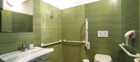 2 rooms Commercial property in Cagliari, Italy No. 292459 10